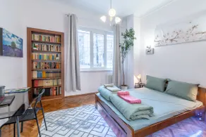 Vintage Home by NDK and Vitosha Blvd with Free Secured Parking - Image 2