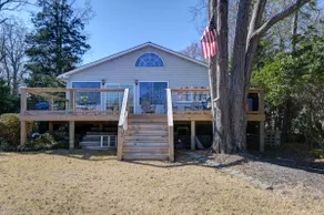 Lure and Leisure Lakehouse - Image 2