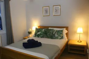 NEW 2 bedroom en-suite FLAT Ashford near Heathrow - Image 5