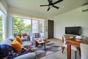 Serene Private Rooftop Jacuzzi Penthouse 2 Pools 5 Min To Beach + Gym - Image 5
