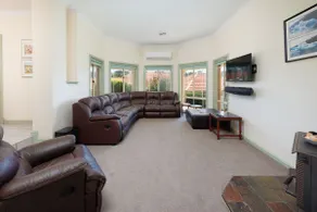 Haldon House- spacious & comfy - Image 2