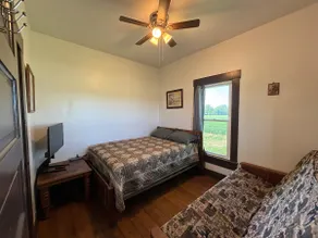 Schell Osage Cabin Entire Home - Image 5