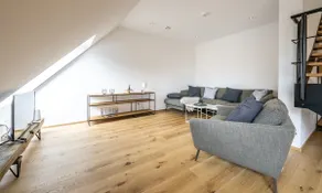 Barn loft with parking – quiet & close to the city - Image 4