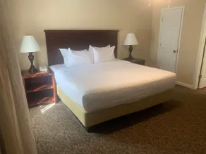 3BDR TH near history, relaxation and fun! Sleeps 8 - Image 2