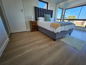 Enjoy R&R at this Seaview beach apartment - Image 5