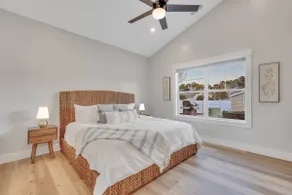 Newly Renovated Old Town Charmer - Image 5