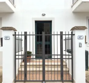 Central location - Image 2