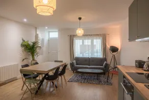 Spacious house with exterior, 2 steps from the center - Image 2