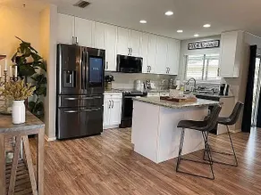This is your Florida home! - Image 2