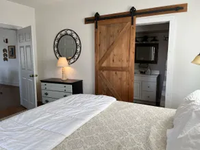 Farmhouse AND Barn Loft Space - Image 5