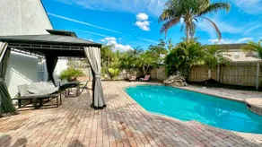Private Pool Oasis Guest Suite - Image 4