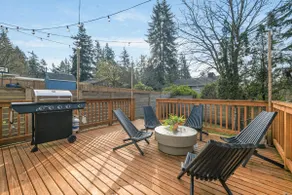 Sleeps 18 Triplex 9BR 3 Kitchens 1 Yard - Image 5