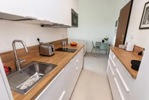 Fantastic apartment in the central-Maggiolina area - Image 5
