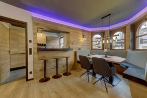 Spacious vacation apartment with garden and panoramic view - Image 4