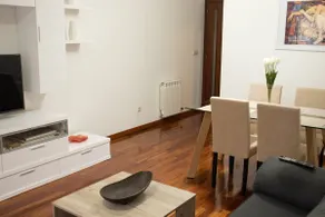 Located downtown, comfortable, spacious and equipped - Image 2