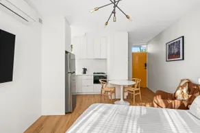 Queen Studio Apartment - Image 2