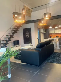 Loft apartment - Image 3