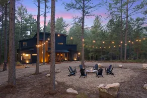 BRAND NEW! Smokey Pines |  BOHO Modern + Chic Contemporary | Sleeps 12 - Image 3