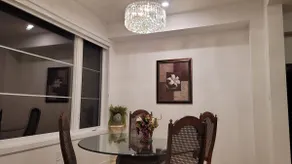 Chic 3 Bedroom w/ parking, EV charger - Image 5