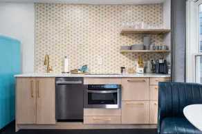 Moxie Flat / High Street / Free Parking! - Image 4