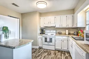 Coastal Family Home in Pensacola Florida! - Image 3