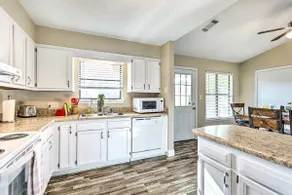 Coastal Family Home in Pensacola Florida! - Image 5