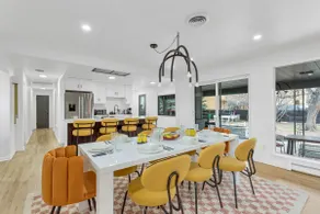 Bright 6BR <1mile from OldeTown - Image 4