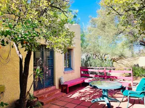 Vintage Oasis by UofA & Banner - Image 3