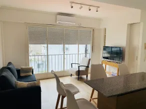 Spacious and Bright Apartment Florida and Lavalle - Image 4