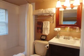 Entire home/apt in Richmond - Image 3