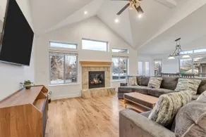 SLC Luxury House Hot Tub Arcade - Image 4