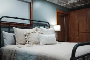 Historic Downtown Amish Country Guest House - Image 4