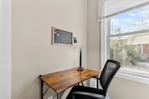 NearHMLake/KingBed/FREEbreakfast - Image 4