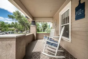 Dwntwn Bungalow w/ King Bed, Fenced Yard & Firepit - Image 4