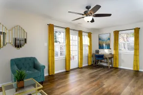 Aqua Oasis - Central & Stylish - 3 BR / 3 BA - Image 3