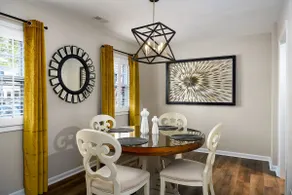 Aqua Oasis - Central & Stylish - 3 BR / 3 BA - Image 3