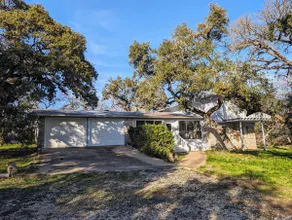 Hill Country Retreat in Austin - Image 2