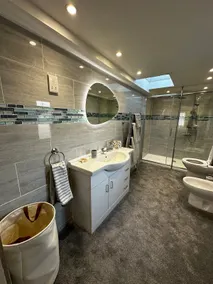 Riverside Seaside Apartment - Image 4