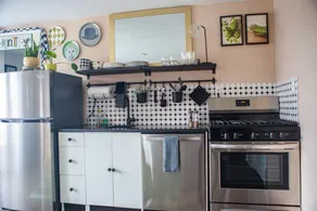 Quirky Quarters- Trendy 4 BR Historic Neighborhood - Image 5