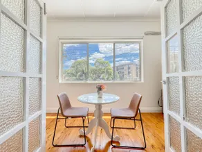 Superb Apt in Heart of Mosman : Great Location - Image 2