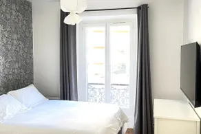 Elegant & Cozy 3BR Parisian appartement - Image 2