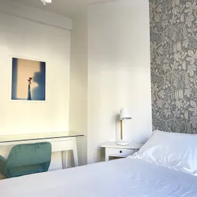 Elegant & Cozy 3BR Parisian appartement - Image 3