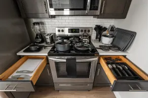 LuxBay Place 1BD/5 Min to Rutgers Newark/Pkg Incl - Image 5