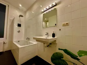 Luxury Suites Museum /1 - Image 3