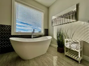 Luxury Home Incredible master suite Liberty Twp OH - Image 5