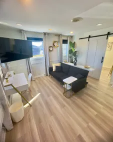 Private room/living-room/dining/DSU/Bayhealth/Milt - Image 3