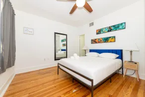 Large 2 bedroom with private terrace Sleep 9/10 - Image 2