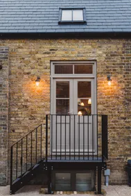 Buckingham Mews_Flint Cottage 1 - Image 2