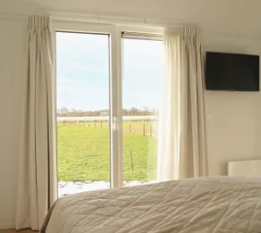 Luxury holiday home on stilts by the Wadden Sea - Image 2