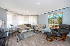 Mandurah Foreshore Family House - 500m to Water - Image 2